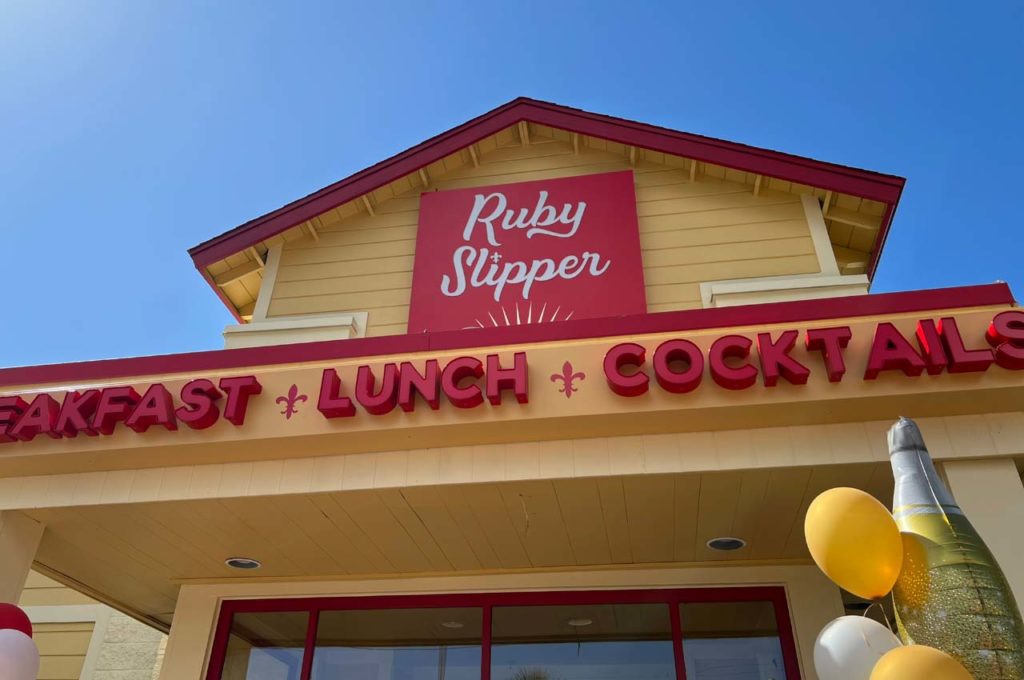 Breakfast at the Ruby Slipper in Pensacola | Here There and Everywhere